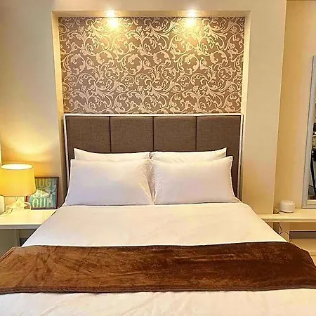 Cozy Corner Haven Near Venice Grand Canal Mall